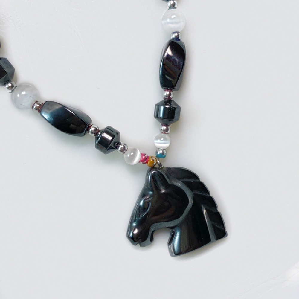 🔥4/$20 Black glass beaded & moon glow horse charm necklace